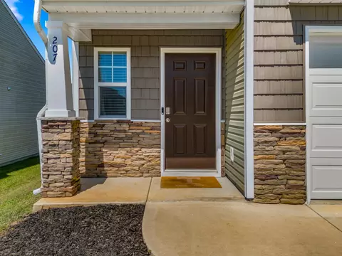 Exterior - 207 Belle Ct, Talbott, TN 37877 photo 4 of 8