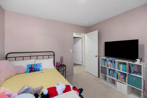 Bedroom - 207 Belle Ct, Talbott, TN 37877 photo 5 of 6