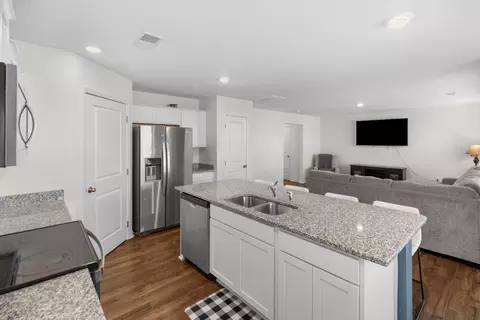 Kitchen - 207 Belle Ct, Talbott, TN 37877 photo 1 of 3
