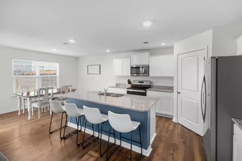 Kitchen - 207 Belle Ct, Talbott, TN 37877 photo 2 of 3