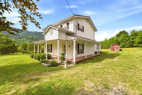 357 Neal Rd, Tazewell, TN 37879