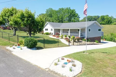 2696 Lakemont Cir, Morristown, TN 37814
