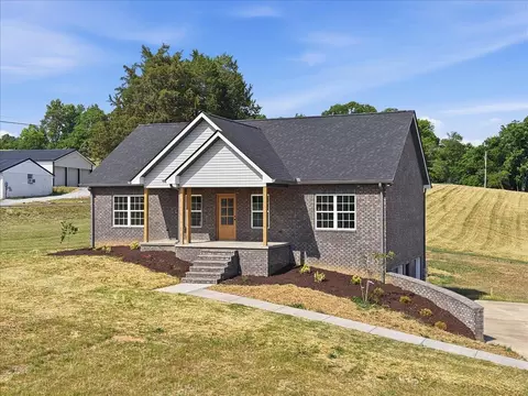 2934 Boatmans Mountain Rd, Morristown, TN 37814