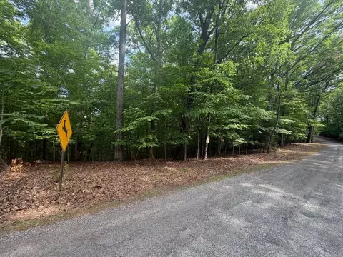 03 Beechwood Dr # A, Dandridge, TN 37725