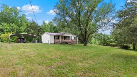 601 Manis Rd, Rogersville, TN 37857