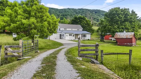 1305 Mulberry Gap Rd, Sneedville, TN 37869