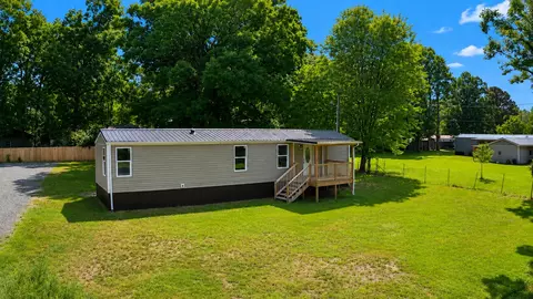 1414 Fina Ln, Dandridge, TN 37725