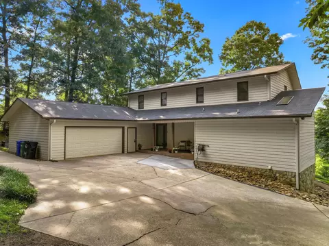 1325 Doyal Dr, Morristown, TN 37814