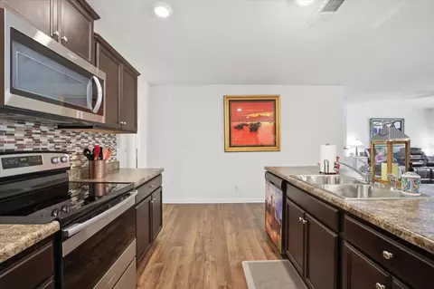 Kitchen - 347 Caroline Ct, Talbott, TN 37877 photo 4 of 4