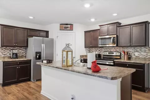 Kitchen - 347 Caroline Ct, Talbott, TN 37877 photo 1 of 4