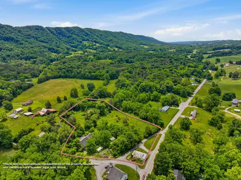 136 Clinch View Ln, Washburn, TN 37888