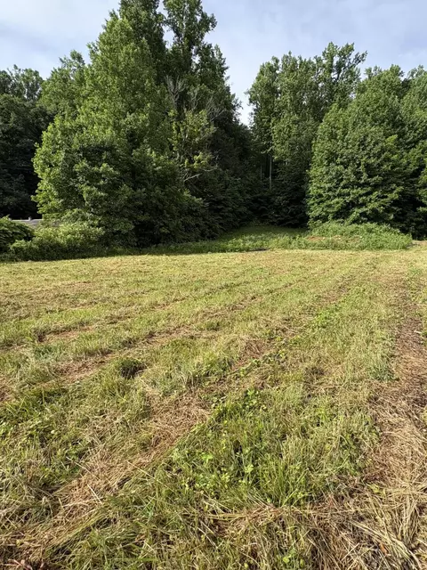 201 Tennessee 32, Cosby, TN 37722