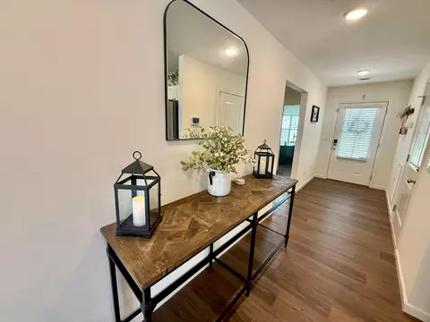 Entry Way - 1129 Janice Ln, Talbott, TN 37877 photo 1 of 2
