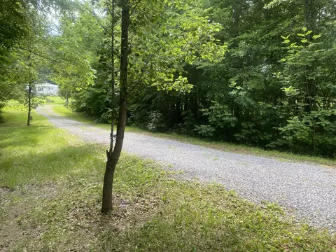 3412 Point Pleasant Rd, Newport, TN 37821