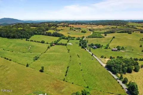 15 58 Old Snapps Ferry Rd, Chuckey, TN 37641