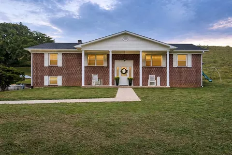 216 Ron Trent Rd, Sneedville, TN 37869