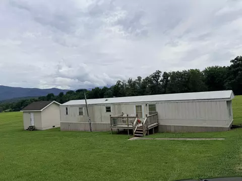 127 Skyhigh Dr, Newport, TN 37821
