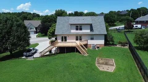 Exterior - 7555 Stonehenge Dr, Talbott, TN 37877 photo 5 of 7