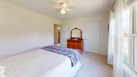 Bedroom - 7555 Stonehenge Dr, Talbott, TN 37877 photo 4 of 10