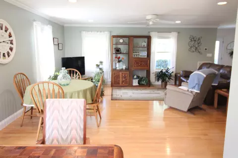 Dining - 7555 Stonehenge Dr, Talbott, TN 37877 photo 5 of 5