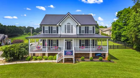 1011 Ashley Ct, Morristown, TN 37814