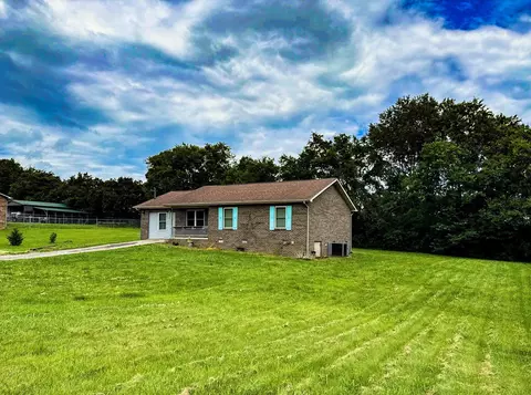 318 Willocks Dr, Jefferson City, TN 37760