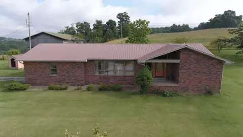 1557 Cave Springs Rd, Tazewell, TN 37879