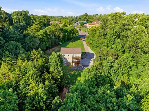 View/Area - 924 Sheila Ct, Talbott, TN 37877 photo 2 of 3