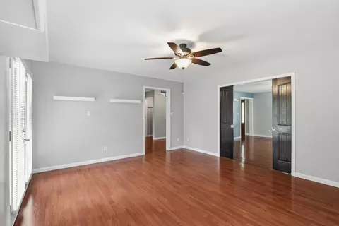 Living - 924 Sheila Ct, Talbott, TN 37877 photo 3 of 5