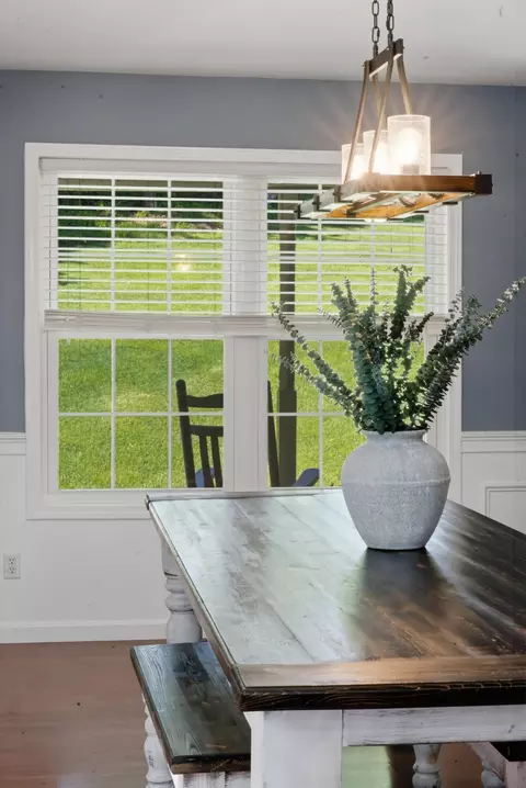 Dining - 924 Sheila Ct, Talbott, TN 37877 photo 1 of 2
