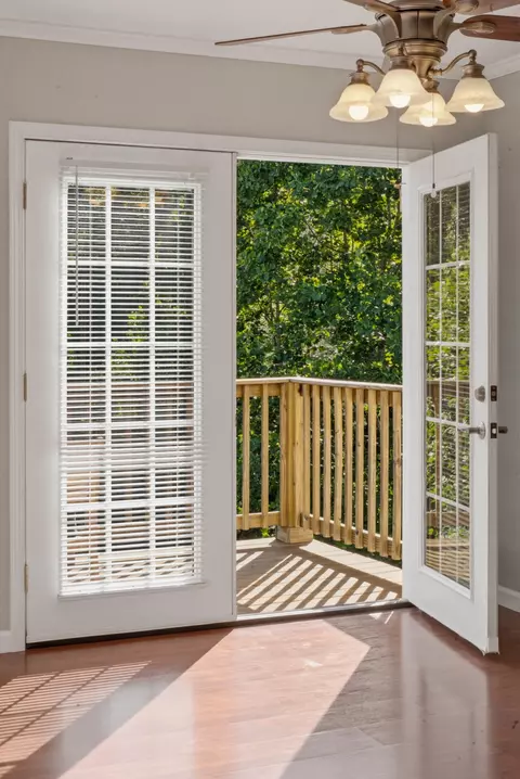 Entry Way - 924 Sheila Ct, Talbott, TN 37877 photo 4 of 5