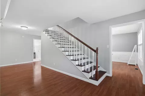 Entry Way - 924 Sheila Ct, Talbott, TN 37877 photo 3 of 5