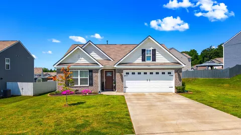 520 Angie Ct, Talbott, TN 37877