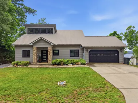 1225 Weaver Ln, Dandridge, TN 37725