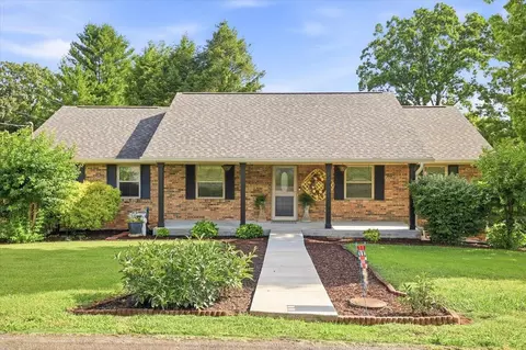 3379 Lake Dr, Morristown, TN 37814