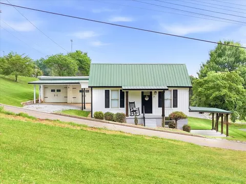 722 N N High St, Morristown, TN 37814