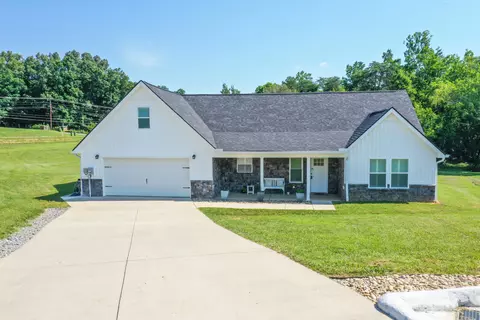 530 Shields Crossing Dr, Bean Station, TN 37708