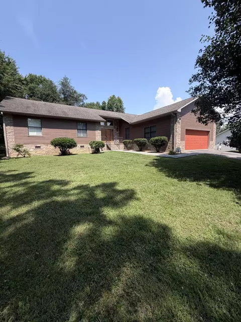 215 Back Nine Dr, Baneberry, TN 37890