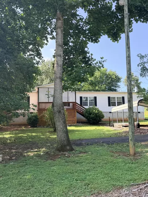 241 Mountain Meadows Dr, New Market, TN 37820