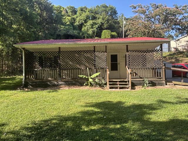 1001 Jarvis Rd, Rogersville, TN 37857