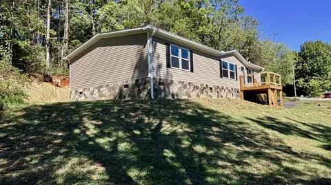 1985 Old Liberty Hill Rd, Morristown, TN 37814