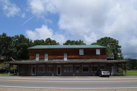 1653 E Main St, Rogersville, TN 37857