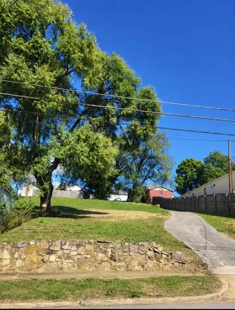 929 Riverside Ave, Kingsport, TN 37660