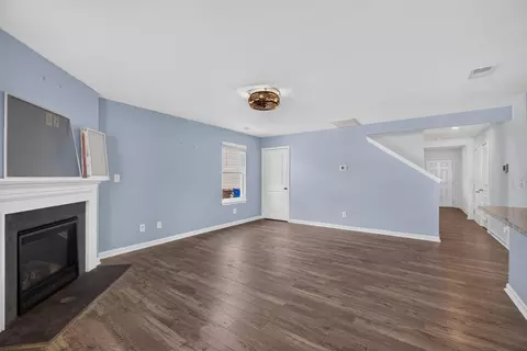 Living - 216 Claire Pl, Talbott, TN 37877 photo 1 of 3