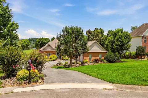 5008 Horseshoe Trl, Morristown, TN 37814