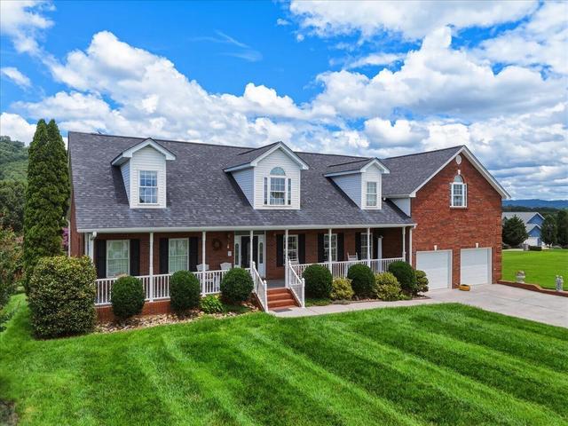 1225 Legacy Bay Dr, Mooresburg, TN 37811