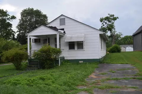 233 Concord Ave, Mount Carmel, TN 37645