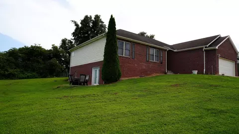 213 Melissa Ln, New Tazewell, TN 37825