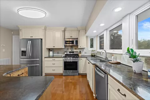 Kitchen - 8046 Greenbriar Rd, Talbott, TN 37877 photo 3 of 4