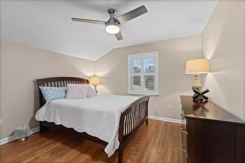 Bedroom - 8046 Greenbriar Rd, Talbott, TN 37877 photo 3 of 5